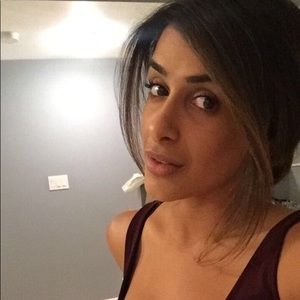 Meet your Posher, Aliz-aa